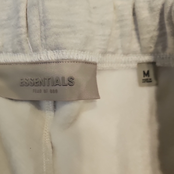New Fear of God Essentials Light Gray Athletic Shorts - Picture 10 of 11